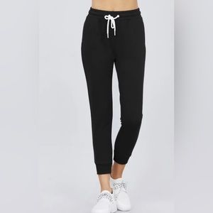 Capri Jogger Pants French Terry Sweatpants Drawstring Pockets Lounge Black